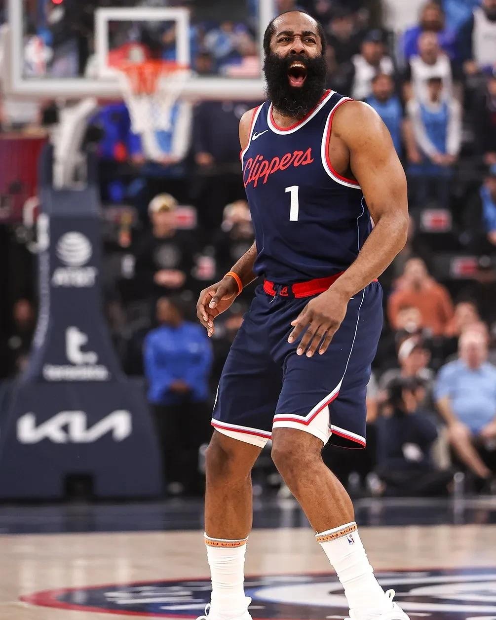 伤兵满营！记者：卡马文加、赫伊森等7人或将无缘皇马战曼城